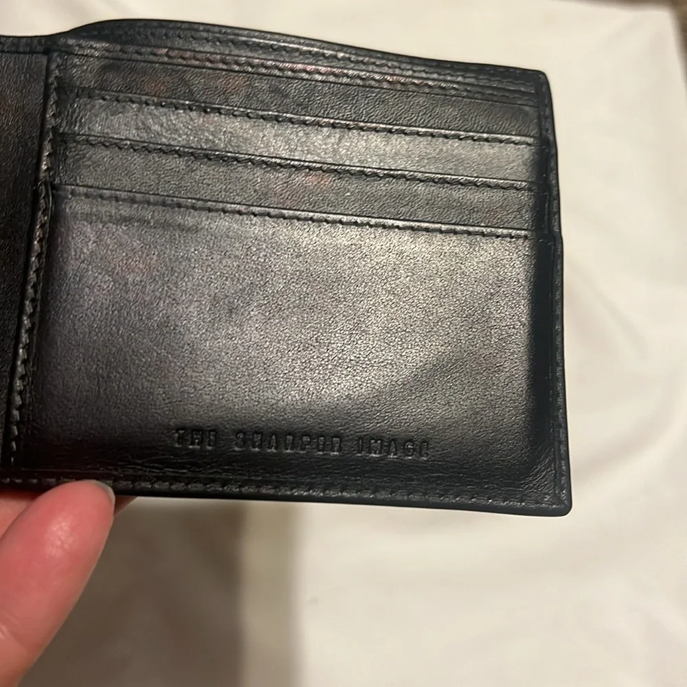 The Sharper Image mens black leather bi-fold wallet